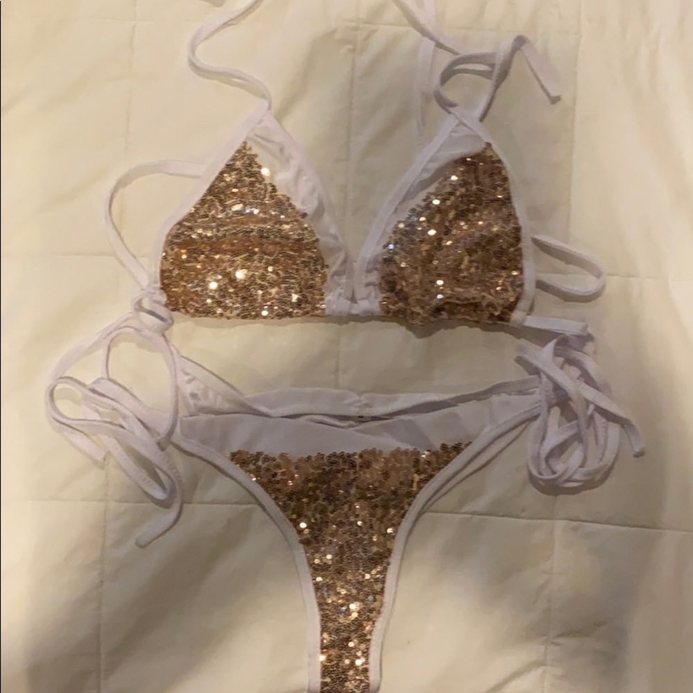 Bathing suit